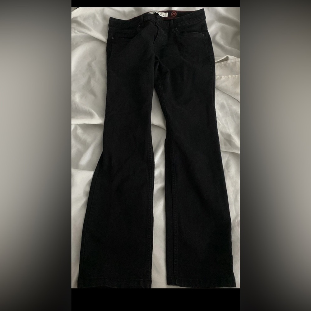 Artful Rebel Jeans 32x32 Black( Measure 33x30.5)